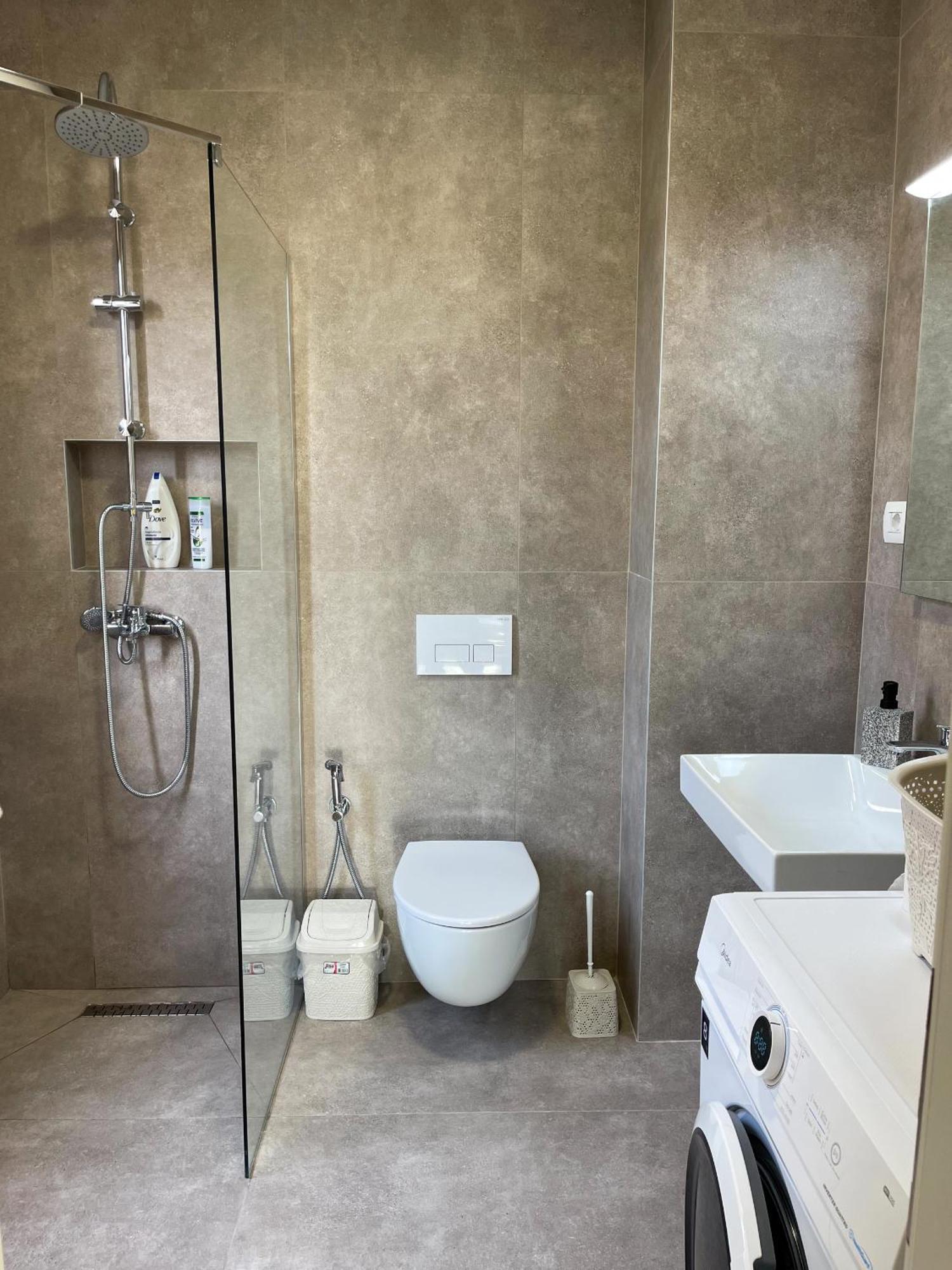 Wanderlust Bazaar Apartment Tirana Exterior photo