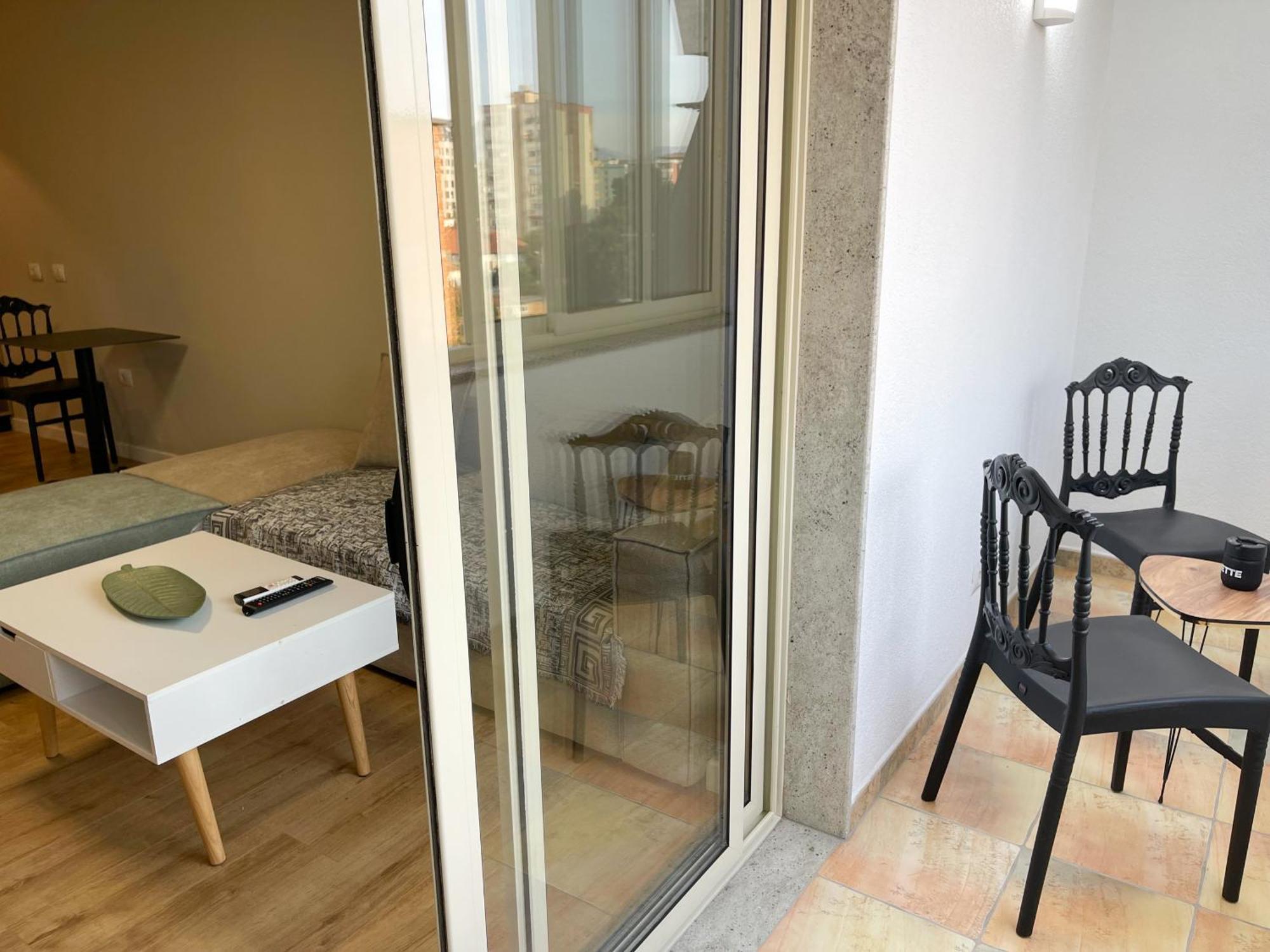 Wanderlust Bazaar Apartment Tirana Exterior photo